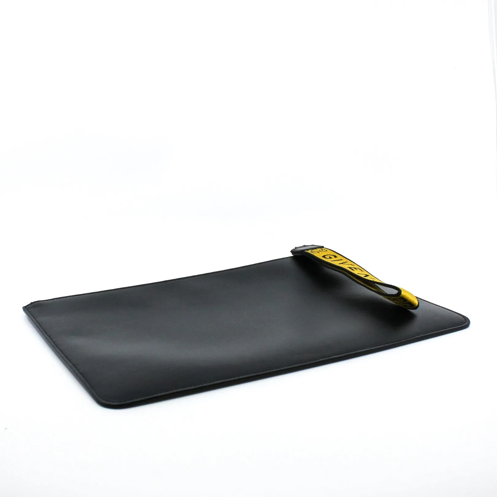 gvc clutch zippy blackwith large gv logo zip